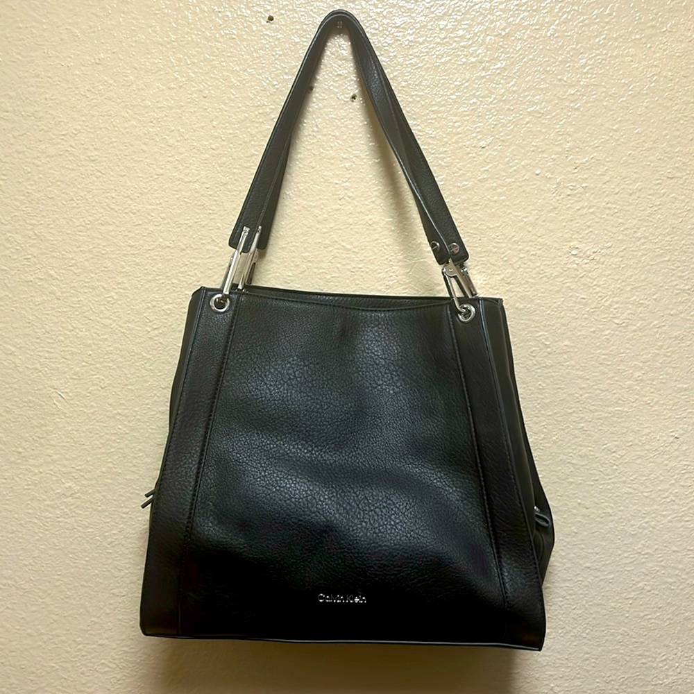 LARGE CALVIN KLEIN PURSE BRAND NEW CONDITION